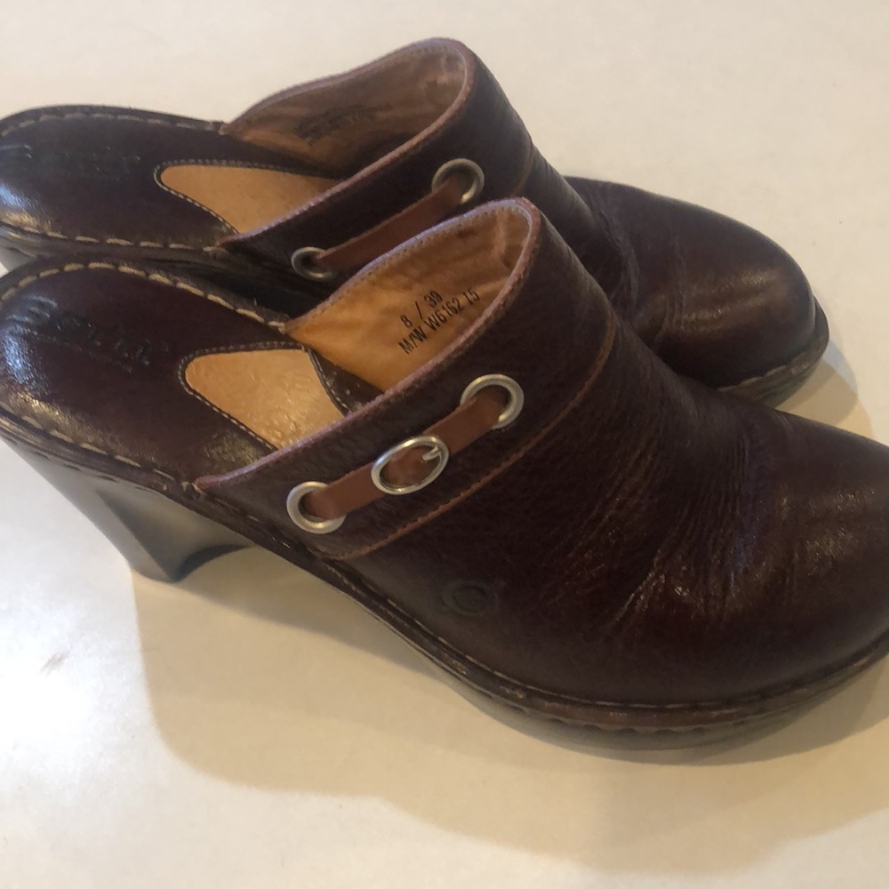 Born Clogs Size 8 - image 2
